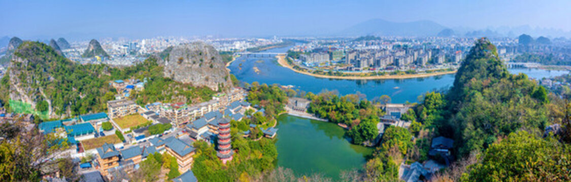 中國廣西桂林木龍湖木龍塔