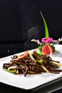 茶樹菇炒牛柳