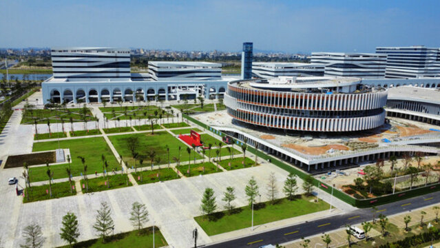 汕頭大學(xué)