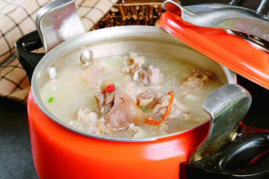蹄花豆腐