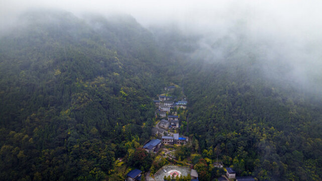 吉娜羌寨