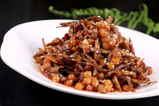 生丁小河魚