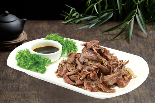 手撕狗肉