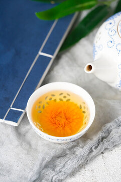 清涼解暑菊花茶