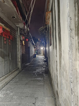 小巷在