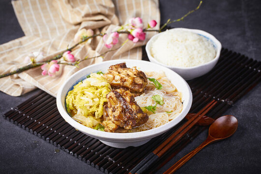 排骨飯