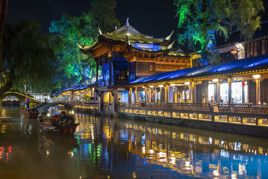 周莊古鎮(zhèn)建筑夜景