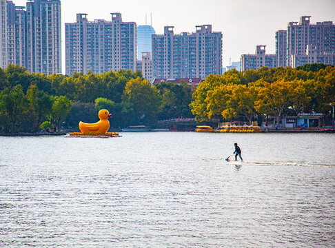 上海長(zhǎng)風(fēng)公園