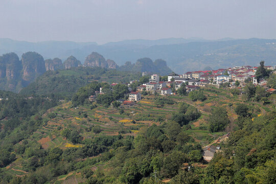 美麗山村