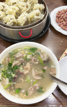羊湯燒麥