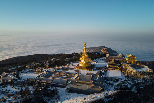 峨眉山金頂
