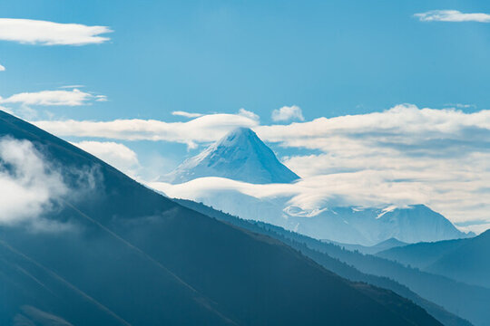 新都橋貢嘎雪山觀景臺(tái)看貢嘎山