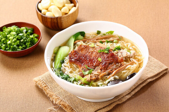 大排肉醬面