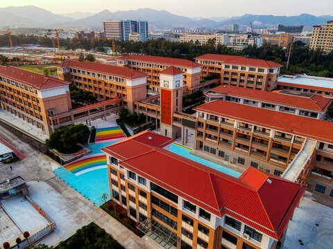 中小學(xué)校園