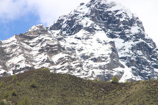 中國川西高原四姑娘山雪山