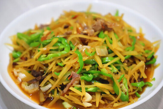 青椒土豆絲