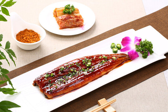 蒲燒鰻魚(yú)