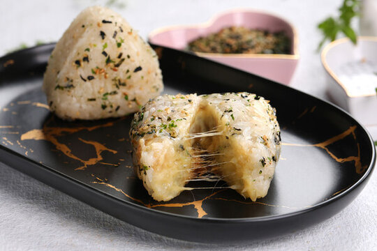 芝士三角飯團(tuán)