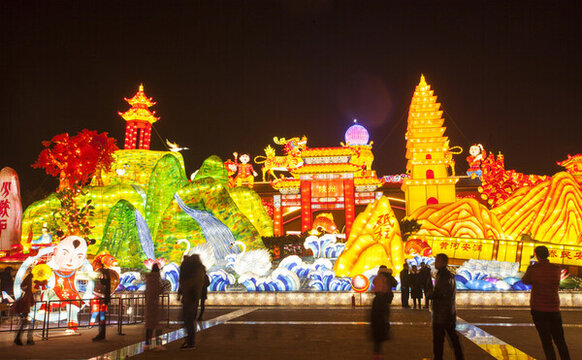 春節(jié)的豫州地坑院