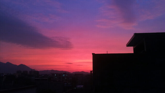 夕陽(yáng)