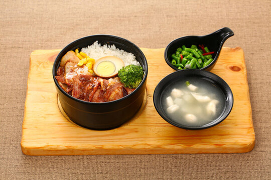 叉燒飯?zhí)撞? style=