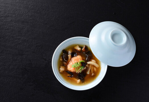 菌菇蝦滑湯