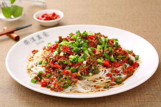 牛肉拌粉