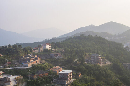 大山里的家