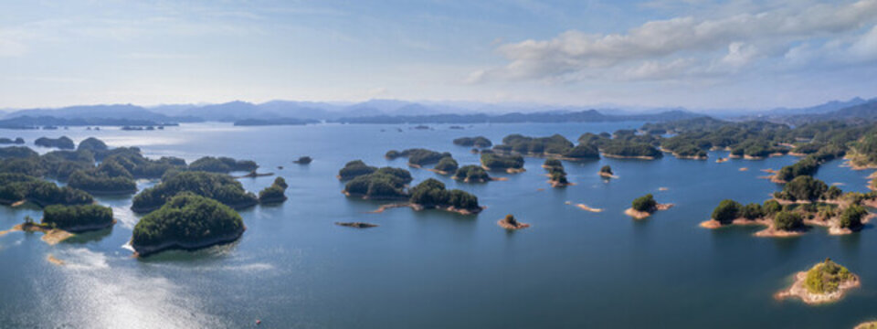 航拍千島湖地形地貌山水景區(qū)