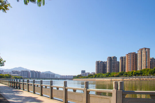 一江兩岸