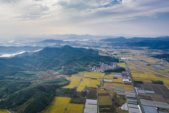 航拍浙江上虞張村秋日田園風光