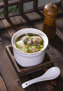 傳統(tǒng)美食冬瓜排骨湯