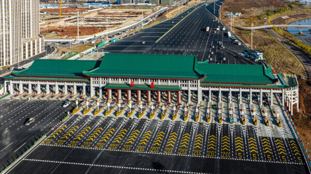 長春新南高速路口建筑景觀