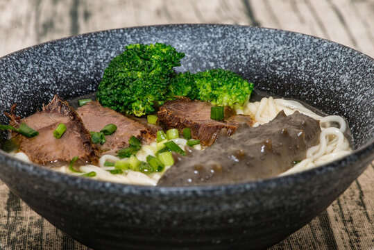 海參牛肉面