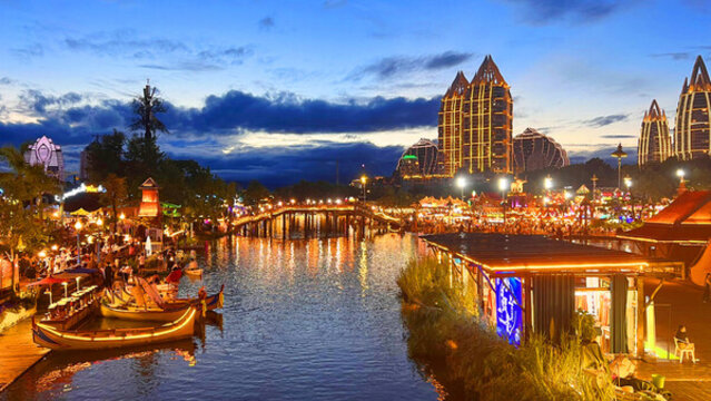 西雙版納景洪湄公河星光夜市