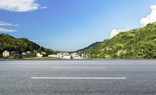戶外干凈的瀝青道路