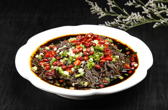 撈汁蕨根粉