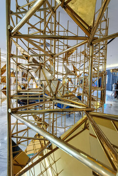 金屬展示設(shè)計