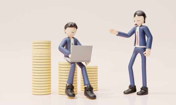 坐在金幣上辦公的商務(wù)人物