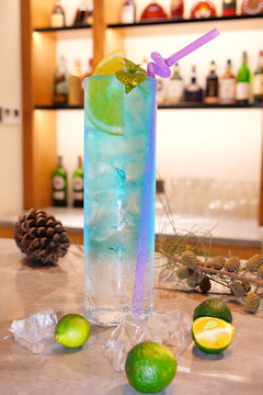 藍(lán)色珊瑚礁雞尾酒