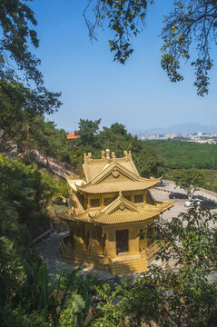 七首巖寺銅殿豎構(gòu)圖風(fēng)景