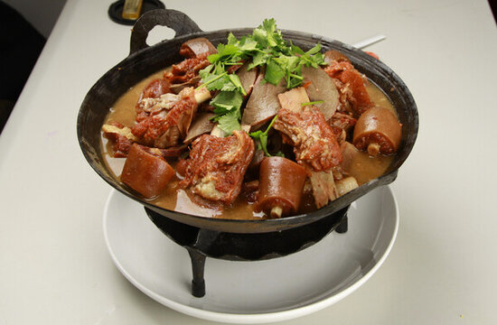鐵鍋驢肉