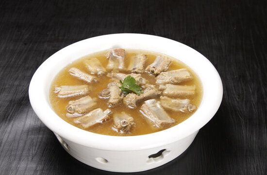 鹽水排骨
