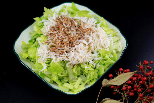 蝦皮拌芹菜
