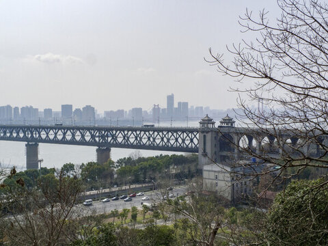 武漢長(zhǎng)江大橋