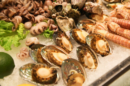 自助餐海鮮鮑魚