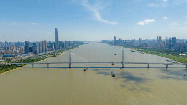 武漢長江二橋大景