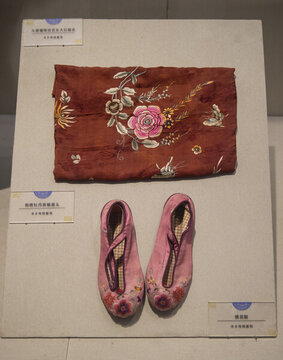 刺繡牡丹新娘蓋頭