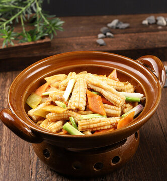 豆醬腐竹煮鮮魷