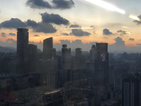 夕陽高樓